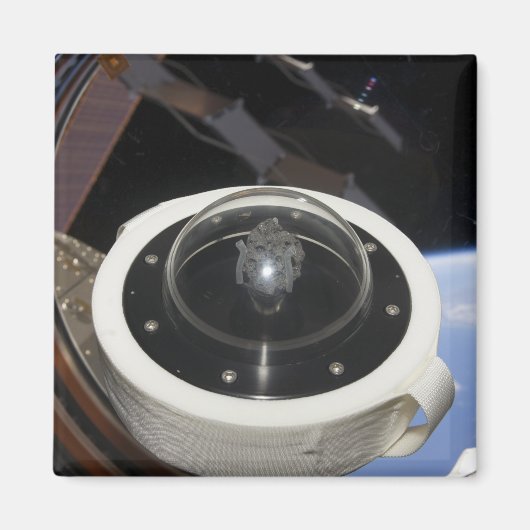 月の岩3 マグネット (正面)