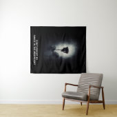 月の忘れ光の中で踊るな タペストリー (インサイチュ(横))