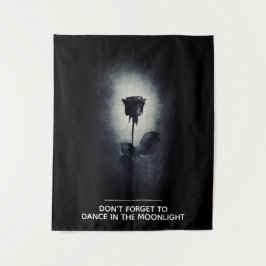 月の忘れ光の中で踊るな タペストリー