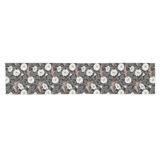 月の花とスフィンクスの蛾2 ショートテーブルランナー (横)