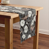 月の花とスフィンクスの蛾2 ショートテーブルランナー (インサイチュ)