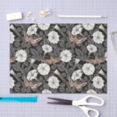 月の花とスフィンクスの蛾2 薄葉紙 (クラフト)