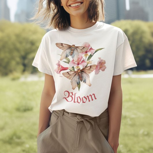 月の蛾 Tシャツ