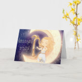 月の誕生日のハープを演奏しているかわいいチビ(小さくかわいく書いた感じ)の女の子 カード (黄色い花)