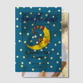 月の赤ちゃんシャワーの日付ベビーを保存する ベラム紙招待状 (オフセット (カップル))