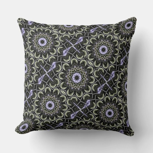 月の輝やきの枕上 クッション (正面)