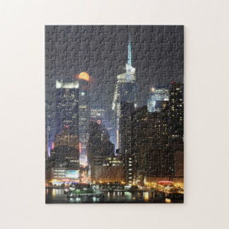 月はミッドタウンニューヨークに上がります。 ジグソーパズル