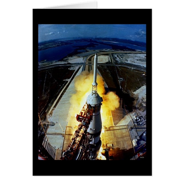 月への最初人-アポロ11の進水 (正面)