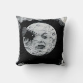 『月へ飛んで行く』 クッション (正面)