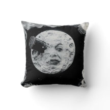 『月へ飛んで行く』