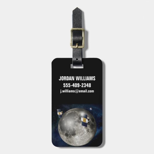 月を周回するツイングリル宇宙船。 ラゲッジタグ (正面縦)