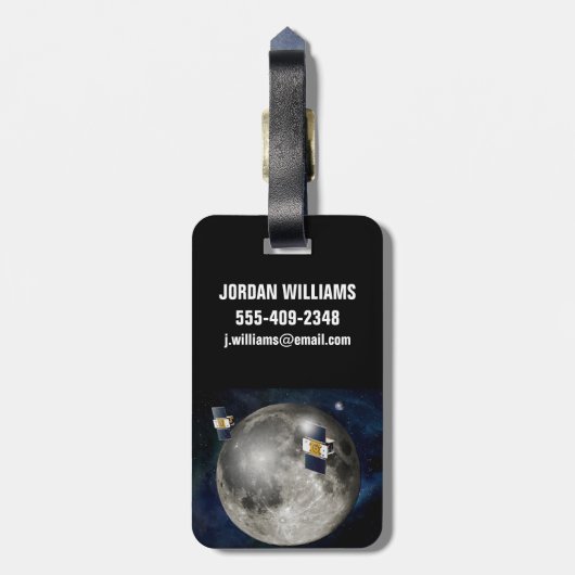 月を周回するツイングリル宇宙船。 ラゲッジタグ (裏面縦)