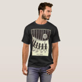 月を囲んで踊るウィンク・ウェイン・キャッツ Tシャツ (正面フル)
