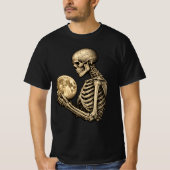月を抱えるゴシック調の月の骨格 Tシャツ (正面)