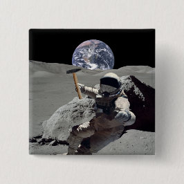 月を掘る 缶バッジ