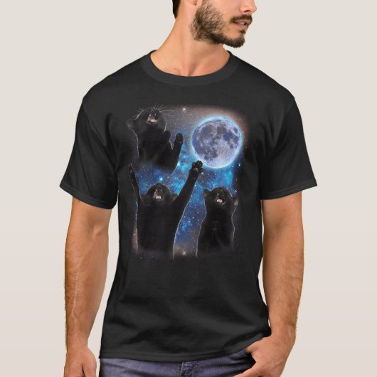 月を眺めて吠える3匹の猫 不思議なミーム ネコ Tシャツ (正面)