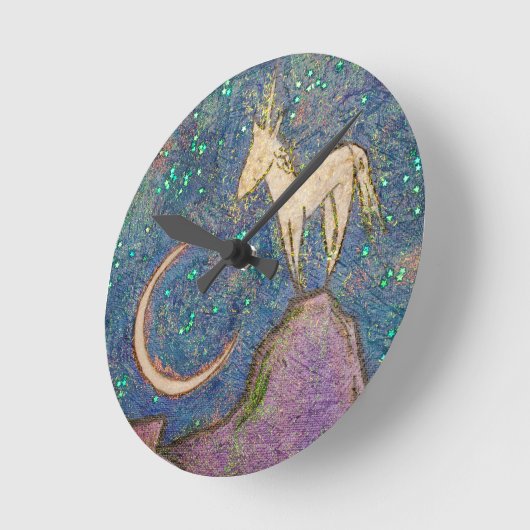 月を見て山に止まるユニコーン ラウンド壁時計 (傾斜)