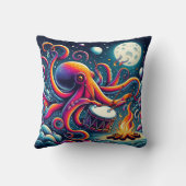 月カラフルの照りつけた海岸で太鼓を打つ クッション (裏面)