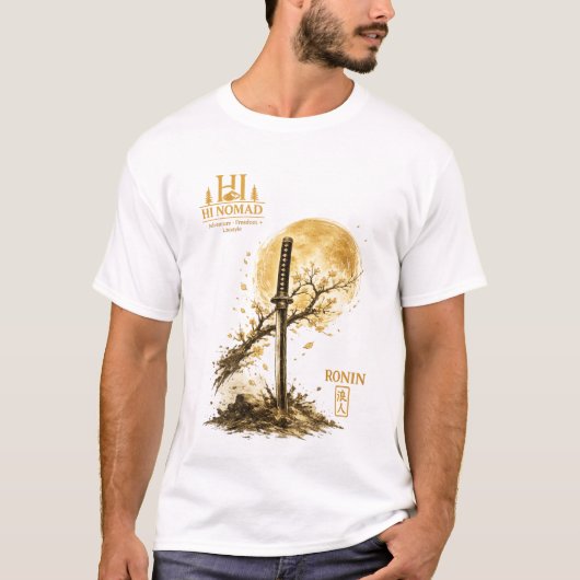 月下の黄金の刀 浪人 Tシャツ (正面)