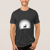 月光に浮かぶ雄大なシルエットの鹿 トライブレンドTシャツ (正面)