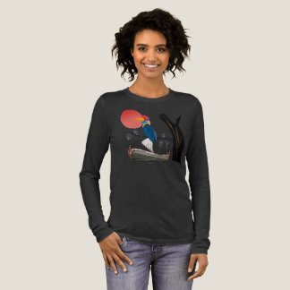 月光に照らされたサイチョウ Tシャツ