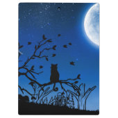 月光に照らされた木のシルエット上の黒猫 クリップボード (裏面)