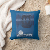 月光のくま-イエローストーン国立公園 クッション (ブランケット)