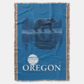 月光のヴィンテージ旅行ポスターのくま スローブランケット (正面縦)