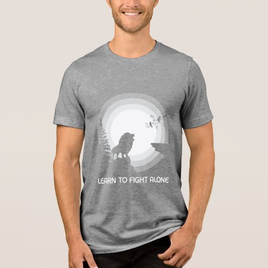 月光の下のライオン – 独りで戦うことを学ぶ トライブレンドTシャツ (正面)