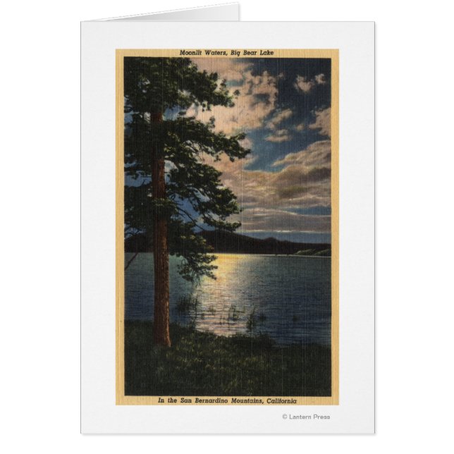 月光の湖の景色 (正面)