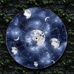 月光 | Moon Phases in Sky Clouds ダーツボード<br><div class="desc">月光幽霊のよく出るの光。神秘的で目を引く手絵を描の夜空は、ムーンフェイズの豪華なシームレスなパターン（フル、うねり、ワックス、三日月）を大胆な輝きを放つ不気味な雲の毛羽に搭載。カスタマイズやその他の色については、JustFharryn store @ Zazzleまたはデザイ連絡ザのc/o fharryn@yahoo.com #zazzlemadeを参照してください。</div>
