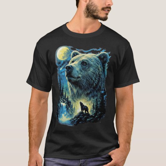 月明かりに佇む雄大な熊の野生動物アート Tシャツ (正面)