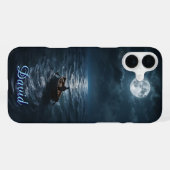 月明かりに照らされた夜の海の船 平和なオーシャンギフト iPhoneケース (裏面横)