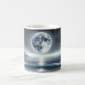 月明かりに照らされた海の波と天界の夜空 コーヒーマグカップ (中央)