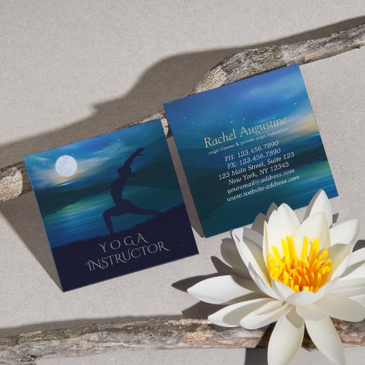 月明かりのヨガ瞑想三日月の敬礼 スクエア名刺