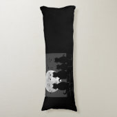 月明かりの下で動く ボディピロー (正面縦)