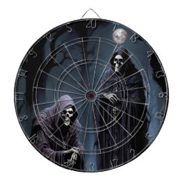 月明かりの下で寒気が淡い色のする ダーツボード