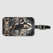 月明かりの下にあるマーク・イーグル ラゲッジタグ (正面横)