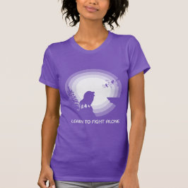 月明かりの下の獅子 – 独り立ちの闘志 Tシャツ