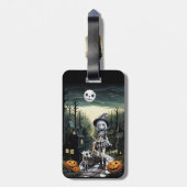 月明かりの中でスケールの女の子と彼女の顔 ラゲッジタグ (裏面縦)