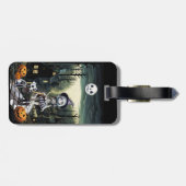 月明かりの中でスケールの女の子と彼女の顔 ラゲッジタグ (裏面横)