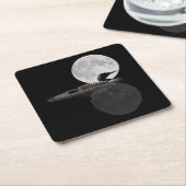 月明かりの中でルーンが泳ぐ紙 スクエアペーパーコースター (アングル)