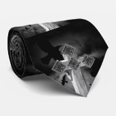 月明かりの墓場ゴシッククロスとカラス ネクタイ (ロール)