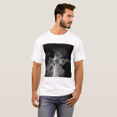月明かりの墓場ゴシッククロスとカラス Tシャツ (正面フル)