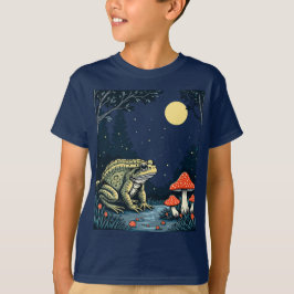 月明かりの森でキノコを採るヒキガエル Tシャツ