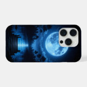 月明かりの森の映り込みの美学 iPhoneケース (裏面横)