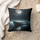 月明かりの湖に浮かぶ木製ボート クッション (ブランケット)