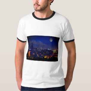 月明かりの街並み Tシャツ