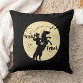 月明かりの馬のトリックまたは黒を扱う クッション (ブランケット)