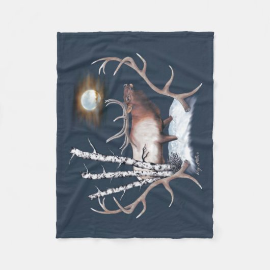 月明威厳のあるかりの中でブルエルクが騒いでいる フリースブランケット (正面)
